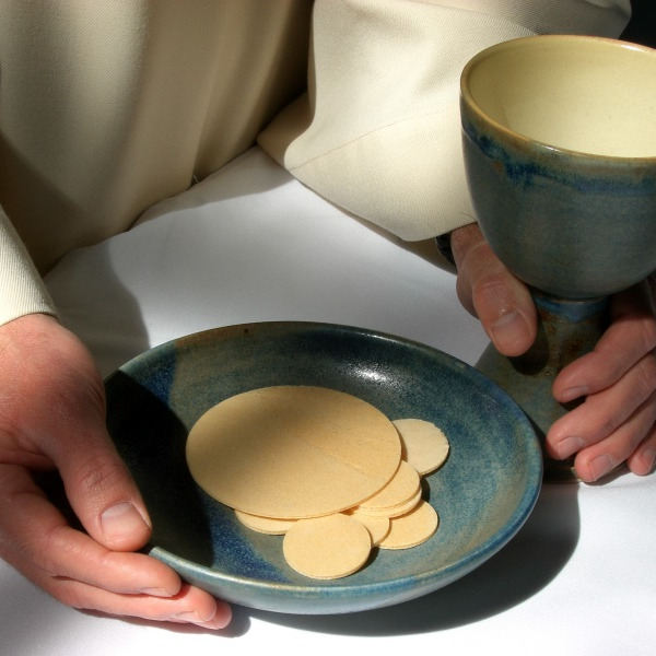 Erstkommunion:  EUCHARISTIE – Erste Heilige Kommunion