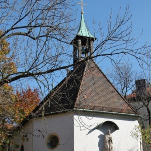 Die Winthirkirche im Münchner Stadtteil Neuhausen