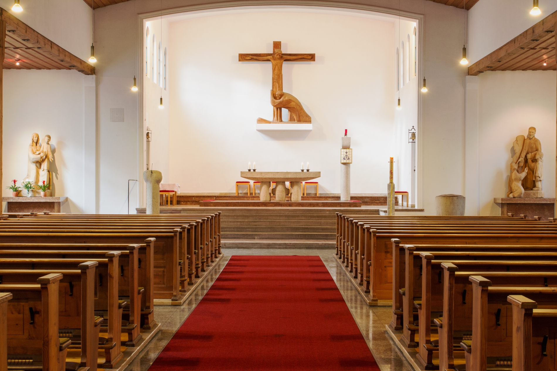 St. Vinzenz Kirche – Altarraum