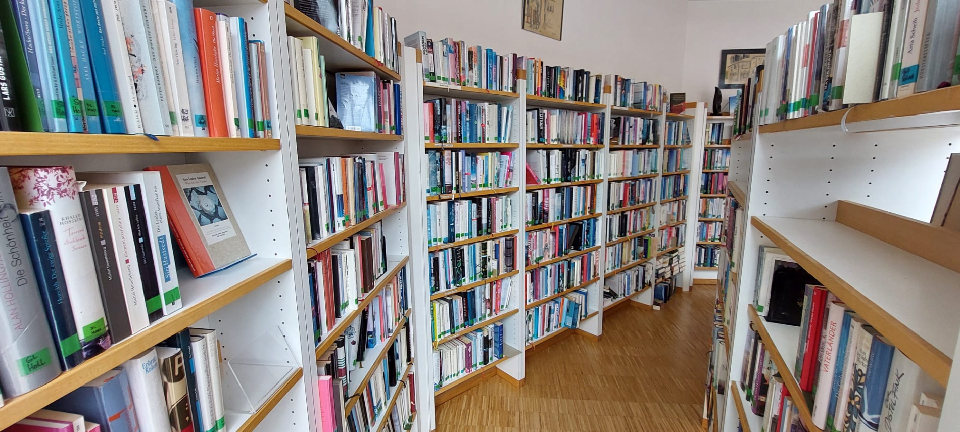 Pfarrzentrum Bennopolis – Bücherei